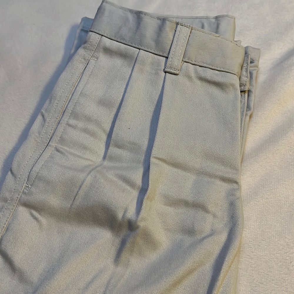 Pleated boys khakis
